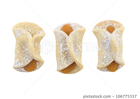 Homemade marmalade jam filled biscuits Homemade marmalade jam filled biscuits 106775337