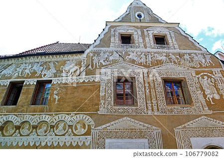 捷克共和國塔博爾老城的裝飾牆 106779082