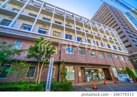 日本川崎市的城市景觀，俯瞰聖瑪麗安娜大學醫學院東橫醫院等 106779313