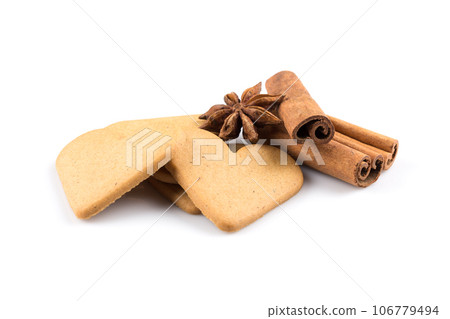 Gingerbread hearts cookies 106779494