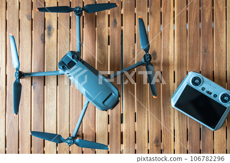 drone and controller drone and controller 106782296