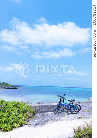宮古島的藍色海 106782714