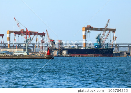 [Kagawa Prefecture] Kawasaki Heavy Industries Sakaide Plant seen from Sakaide Port (Banshu Industrial Zone) 106784253