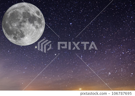 Hunter's moon. Super full moon with dark background. Madrid, Spain, Europe. Horizontal Photography. 28. October. 2023. Moon. Supermoon. Sulfur. Conjunction. Venus. Saturn. Jupiter. Hunter's moon. Super full moon with dark background. Madrid, Spain, Europe. Horizontal Photography. 28. October. 2023. Moon. Supermoon. Sulfur. Conjunction. Venus. Saturn. Jupiter. 106787695