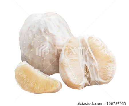 Pomelo mid-autumn festival white background go back pomelo isolated clipping path 切り抜き 106787933