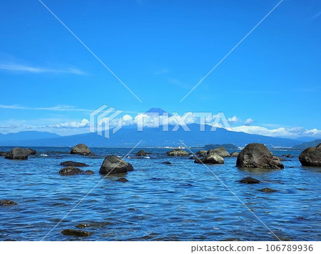 Blue Suruga Bay coast Blue Suruga Bay coast 106789936
