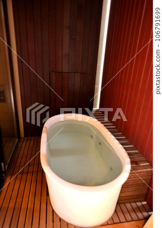 Luxury inn guest room with open-air bath 106791699