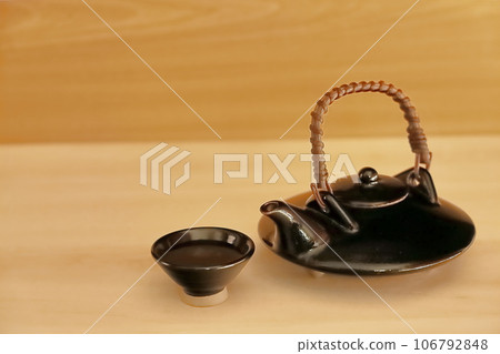 黑城燒酒與熱水混合 106792848