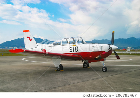 航空節上展示的航空自衛隊訓練機T-7 106793467