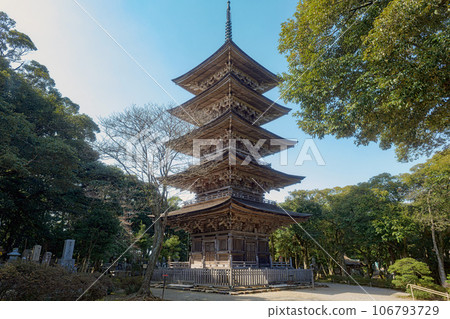 Five-storied pagoda of Myojo-ji Temple, Noto 106793729