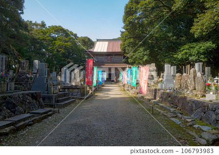 Noto Myojoji Temple Jorokudo and the approach to the shrine Noto Myojoji Temple Jorokudo and the approach to the shrine 106793983