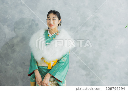 長袖和服的女人 長袖和服的女人 106796294