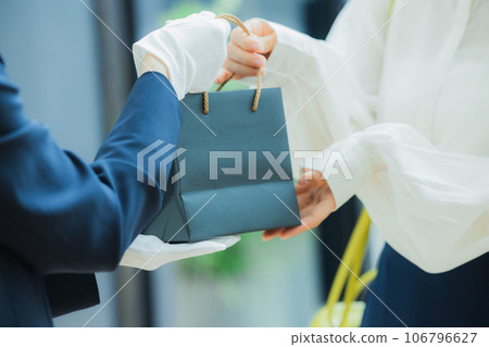 女性購物 106796627