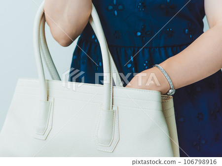 Fashionable ladies 106798916