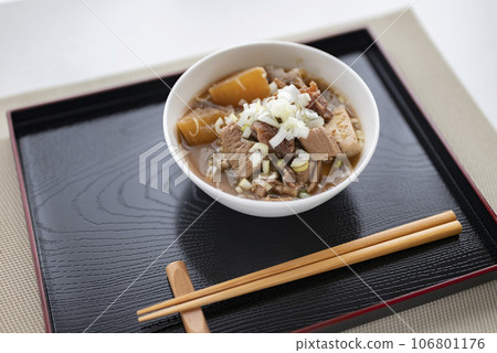 居酒屋標準菜單燉內臟 106801176