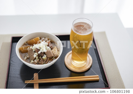 啤酒配內臟燉菜絕對是必點！ 106801198