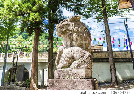 Okuhikawa Shrine in summer Okuhikawa Shrine in summer 106804754