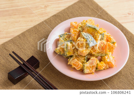 南瓜配蛋黃醬 106806241
