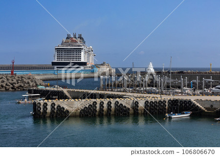 Jeju Island, South Korea, Seogwipo Gangjeong Cruise Port 106806670