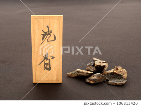 Agarwood fragrant wood Tani Agarwood 12 Agarwood fragrant wood Tani Agarwood 12 106813420