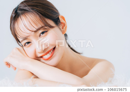 Beauty image of a smiling young woman Beauty image of a smiling young woman 106815675