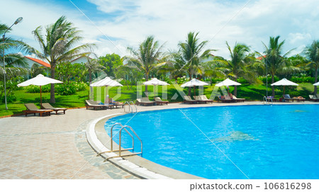 Outdoor swimming pool in the hotel. Outdoor swimming pool in the hotel. 106816298
