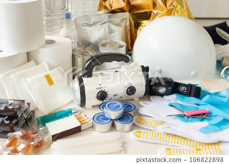 Disaster prevention goods Home evacuation supplies Disaster prevention items Disaster rolling stock Disaster prevention goods Home evacuation supplies Disaster prevention items Disaster rolling stock 106822898