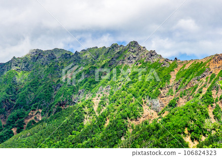 Yatsugatake summer mountain climbing in Nagano Prefecture, Yokodake Yatsugatake summer mountain climbing in Nagano Prefecture, Yokodake 106824323
