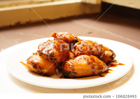 BERENJENAS CON MIEL 安達盧西亞特產,蜂蜜茄子煎餅 BERENJENAS CON MIEL 安達盧西亞特產,蜂蜜茄子煎餅 106828493