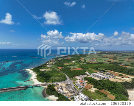 Irabu Island and tourist attraction Irabu Ohashi Bridge located in Miyakojima, Okinawa Prefecture Irabu Island and tourist attraction Irabu Ohashi Bridge located in Miyakojima, Okinawa Prefecture 106830339