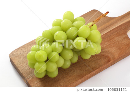 Shine Muscat 106831151