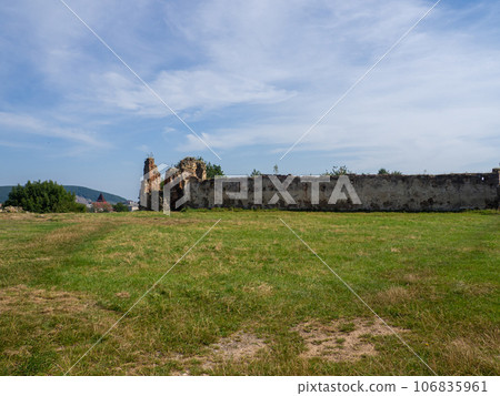 view on medieval abandoned Pniv castle, Nadvirna, Ivano-Frankivsk region view on medieval abandoned Pniv castle, Nadvirna, Ivano-Frankivsk region 106835961