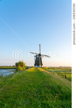 The mill het noorden is a mill on the island of Texel 106836590