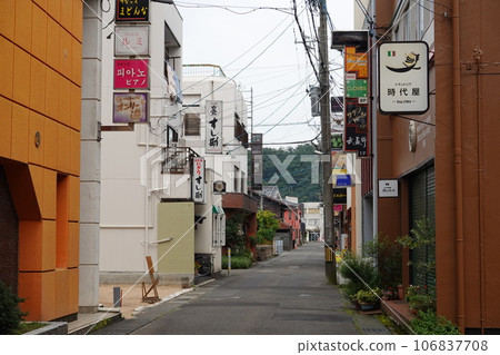 當地酒吧區風景 當地酒吧區風景 106837708