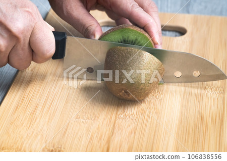 Kiwi knife 106838556