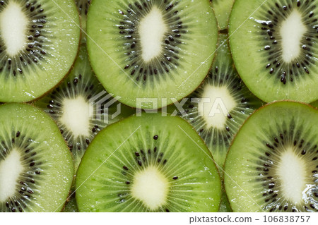 Kiwi cross section 106838757
