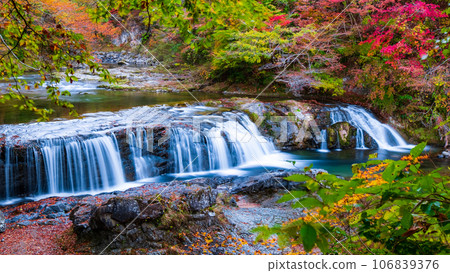 秋天的麻武溪谷:不動瀑布 秋天的麻武溪谷:不動瀑布 106839376