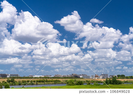夏日天空中的荒川河床 夏日天空中的荒川河床 106849028