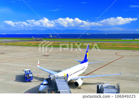 [Hyogo Prefecture] Sunny Kobe Airport 106849225