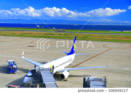 [Hyogo Prefecture] Sunny Kobe Airport 106849227