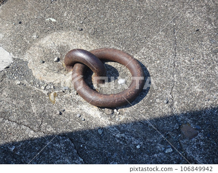 boat mooring ring 106849942