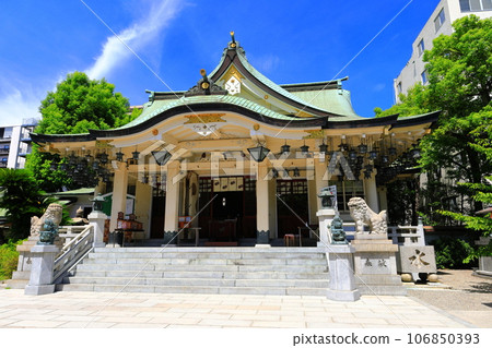 [大阪府] 晴天的難波八坂神社（參拜殿） 106850393