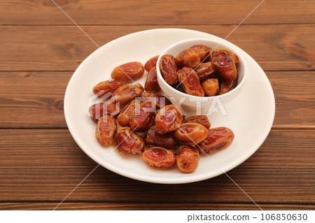 Date Date 106850630