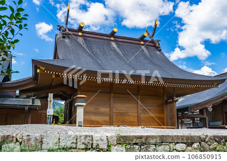 京都市右京區車織神社的正殿 京都市右京區車織神社的正殿 106850915