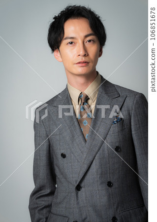 30多歲男士雙人西裝 106851678