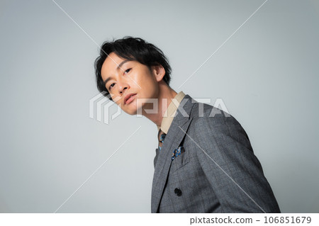 30多歲男士雙人西裝 106851679