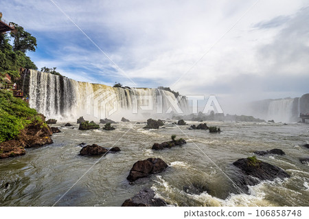 Devil's Throat at Iguazu Falls, one of the world's great natural wonders, on the border of Argentina and Brazil. 106858748