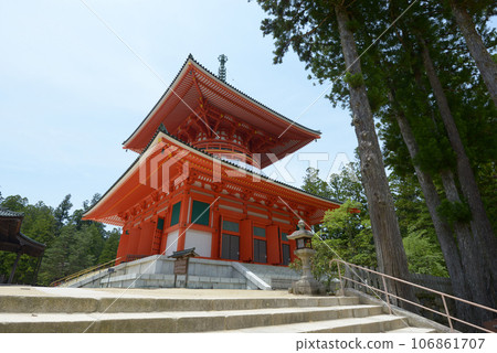 Koyasan Kongobuji Temple, Konpon Daito, Koya Town, Wakayama Prefecture 106861707