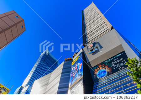 東京新宿區歌舞伎町的城市景觀,新宿東寶大廈 東京新宿區歌舞伎町的城市景觀,新宿東寶大廈 106862217