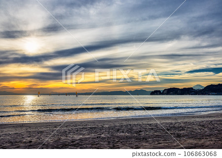 （神奈川縣 - 風景）材木座海岸的日落景色 3 106863068